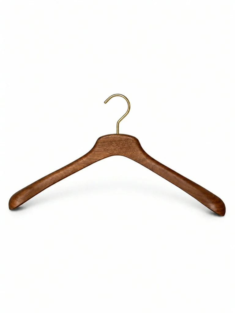 Oiled North American Walnut Men's Hanger main