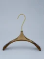 JY19 Amber Acrylic Women's Pointed Wide-Shoulder Hanger — detail view