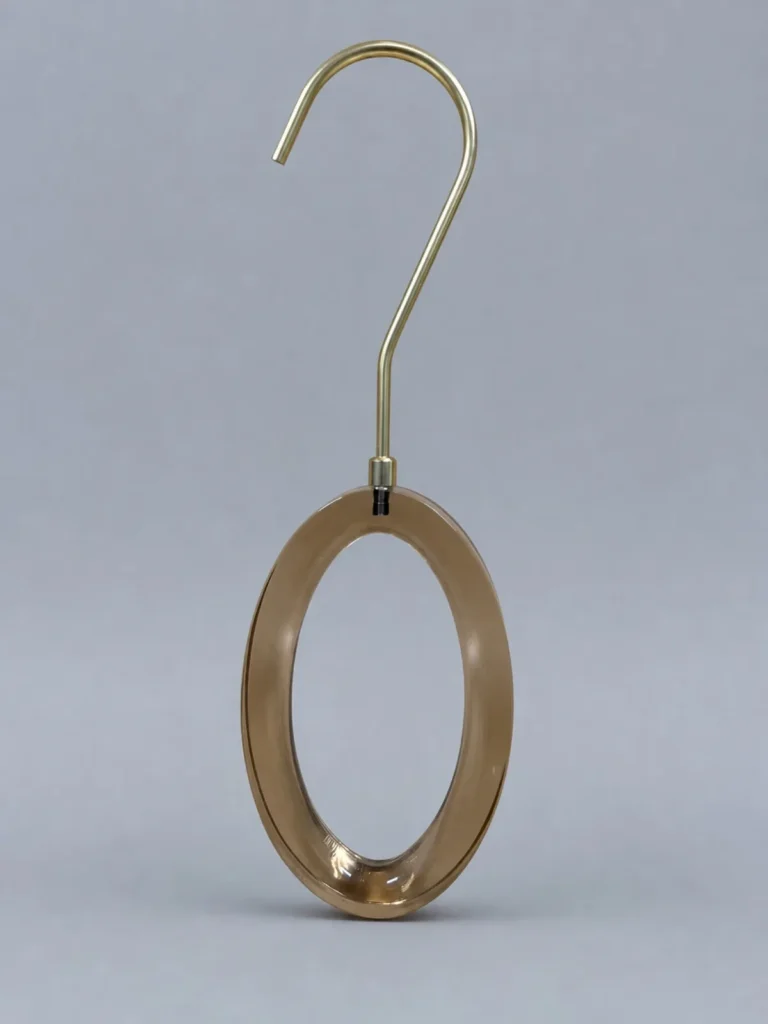 Y33 Clear Acrylic Oval Scarf Ring detail view 2